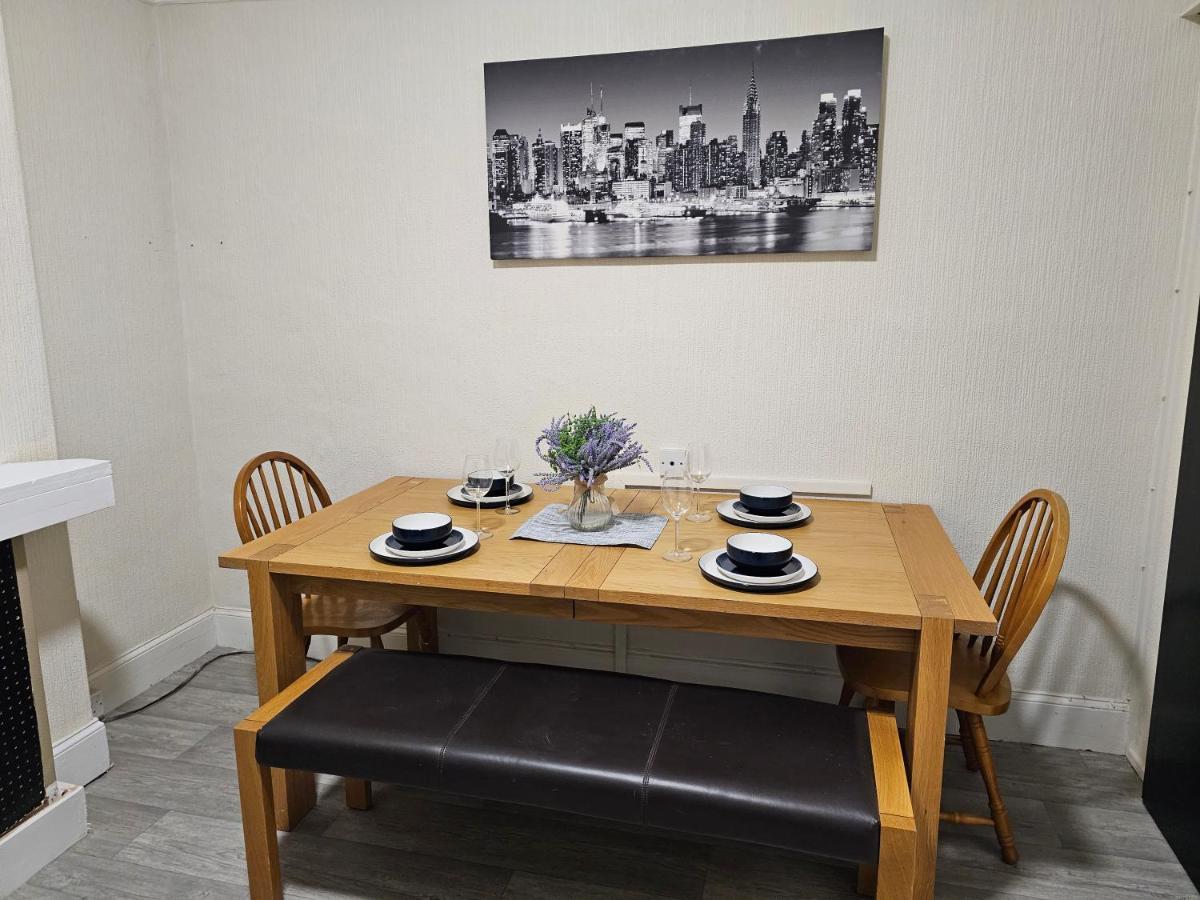 Skyline Queen'S Suites 203 سوانسي المظهر الخارجي الصورة