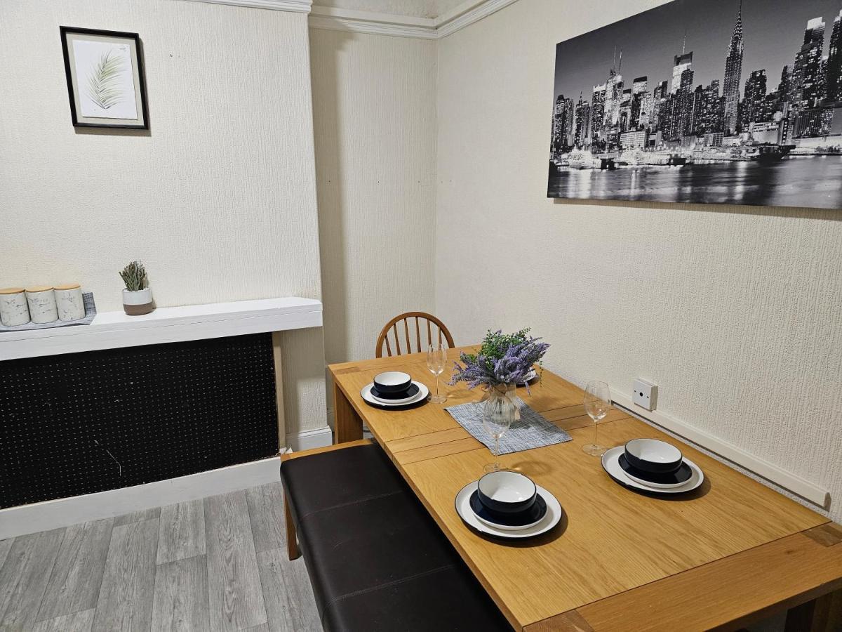 Skyline Queen'S Suites 203 سوانسي المظهر الخارجي الصورة